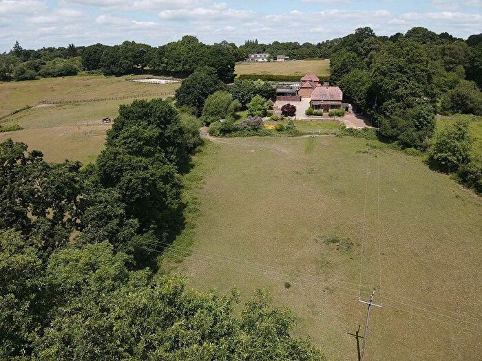 3 Bedroom Property For Sale In Ringwood Road, Stoney Cross, Lyndhurst, SO43