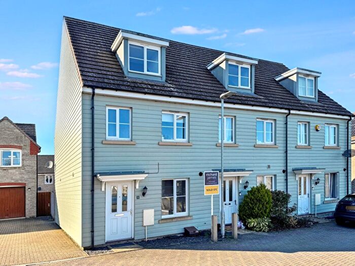 3 Bedroom End Of Terrace House For Sale In Cob Hill, Purton, SN5