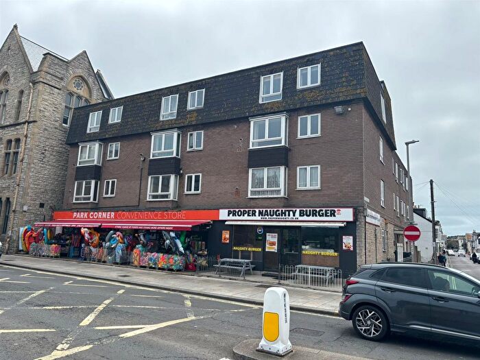 2 Bedroom Flat To Rent In Park Street, Weymouth, DT4