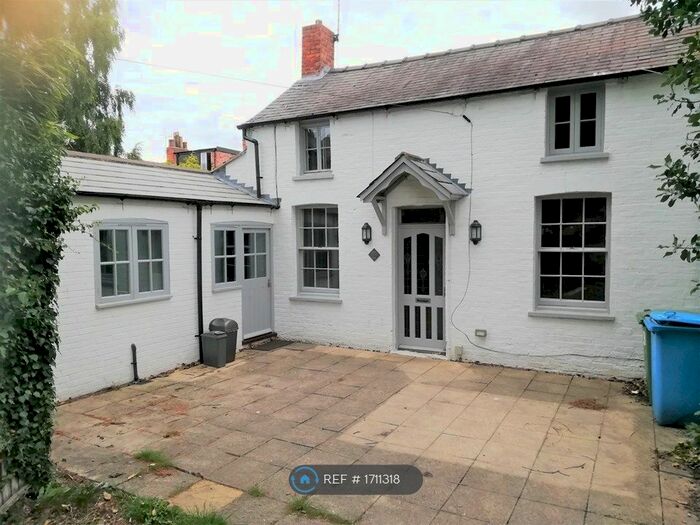 2 Bedroom Semi-Detached House To Rent In Queen Street, Retford, DN22