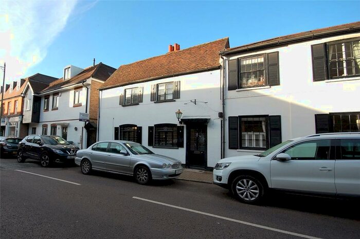 4 Bedroom Detached House To Rent In High Street, Thames Ditton, Surrey, KT7