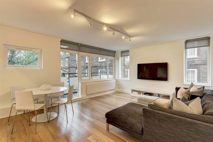 2 Bedroom Flat To Rent In West Heath Avenue, London, NW11