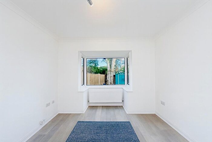 2 Bedroom End Terrace House To Rent In Cardinal Close, Worcester Park, KT4