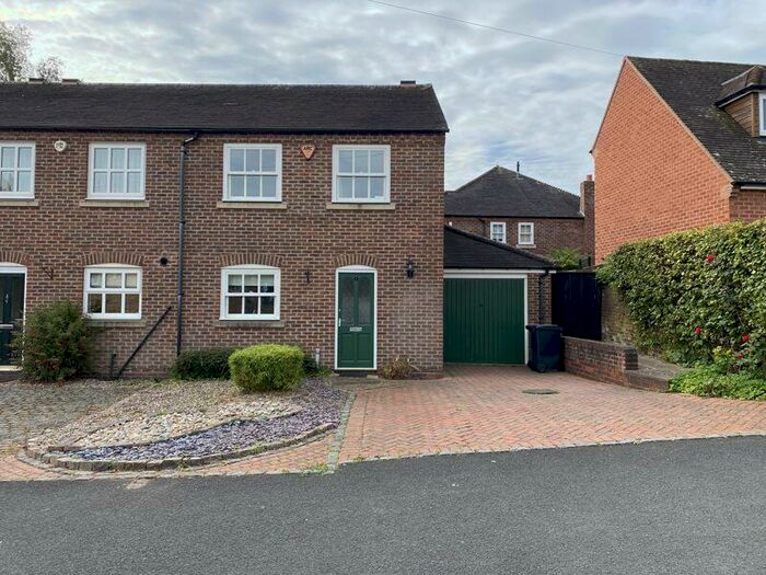 3 Bedroom End Of Terrace House To Rent In Priory Road, Oldswinford, DY8