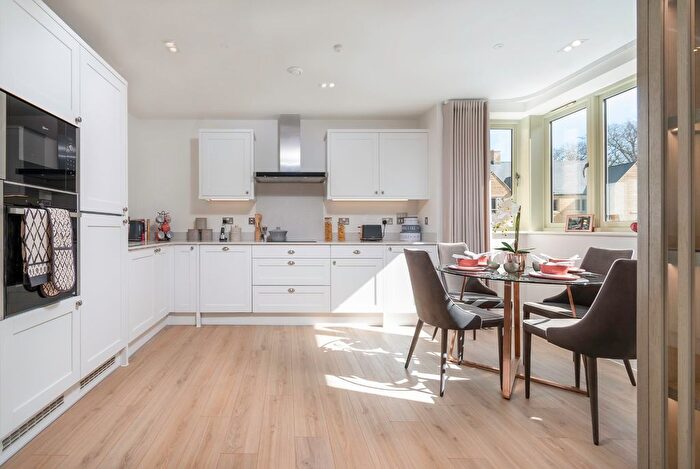 2 Bedroom Property For Sale In Maple Grange, Siddington, Cirencester, GL7