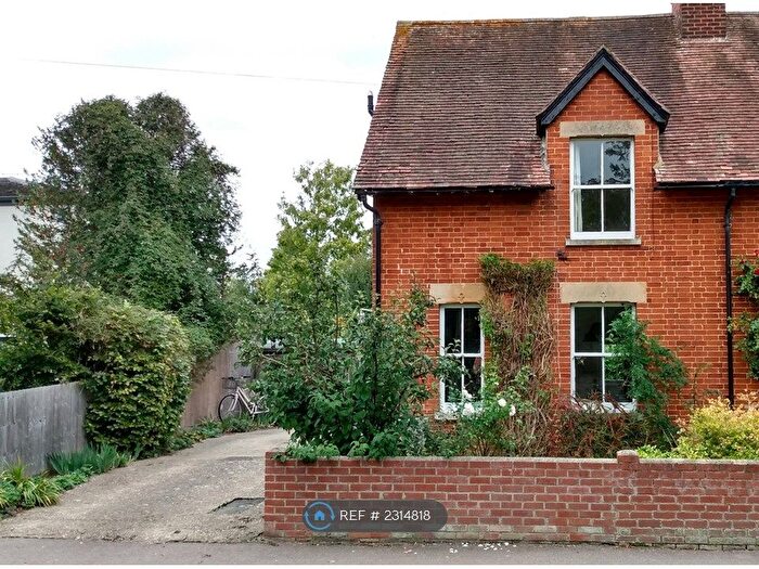 3 Bedroom Semi-Detached House To Rent In High Street, Cambridge, CB23