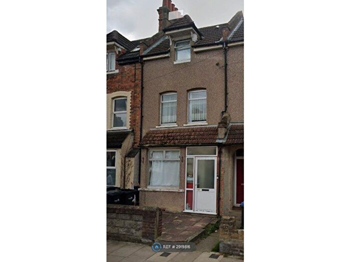 3 Bedroom Terraced House To Rent In Ordnance Road, Enfield, EN3