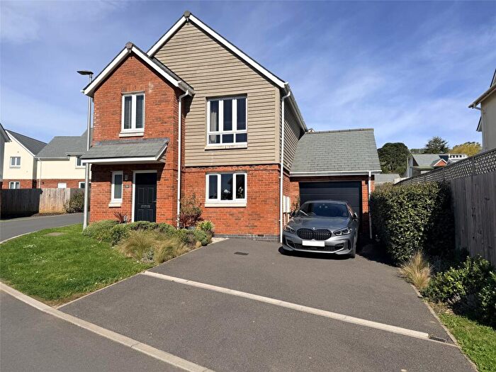 3 Bedroom Detached House For Sale In Easterly Park, Braunton, Devon, EX33