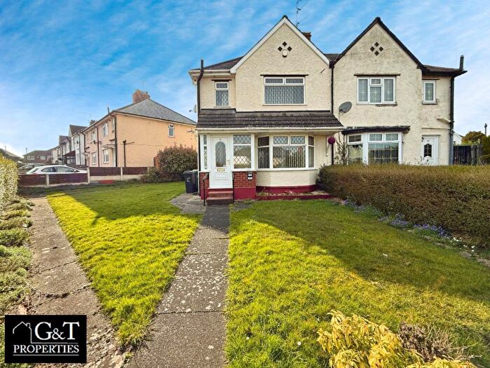 3 Bedroom Semi-Detached House To Rent In Beech Avenue, Halesowen, B62