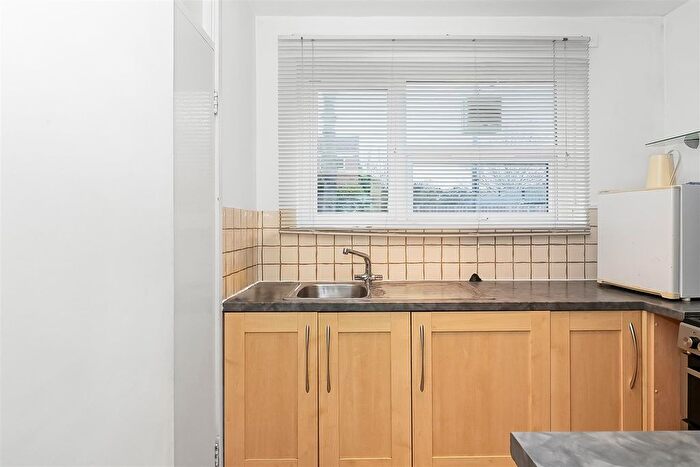 1 Bedroom Flat For Sale In Little Dimocks, London, SW12