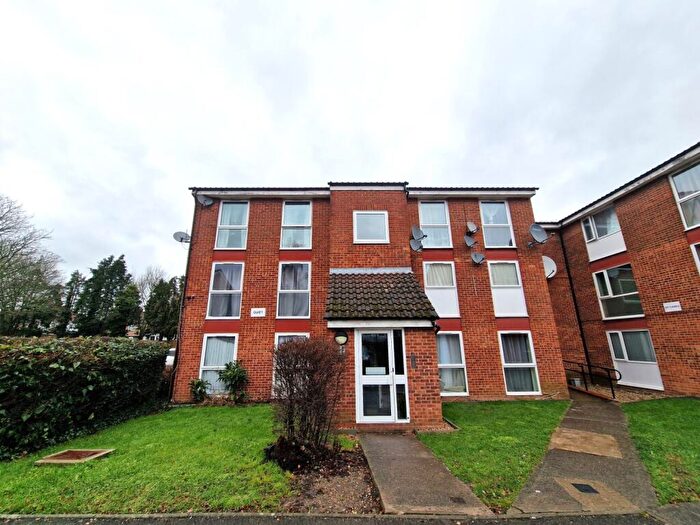 2 Bedroom Flat To Rent In Archery Close, Harrow, Middlesex, HA3