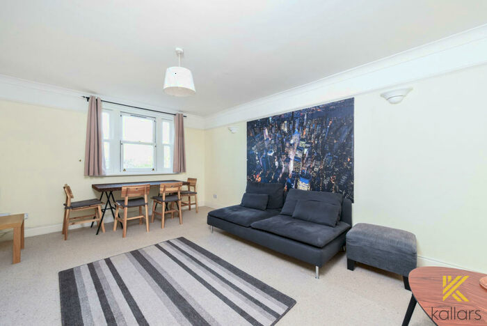 2 Bedroom Flat To Rent In Lloyd Villas, Lewisham Way, Brockley, London, SE4