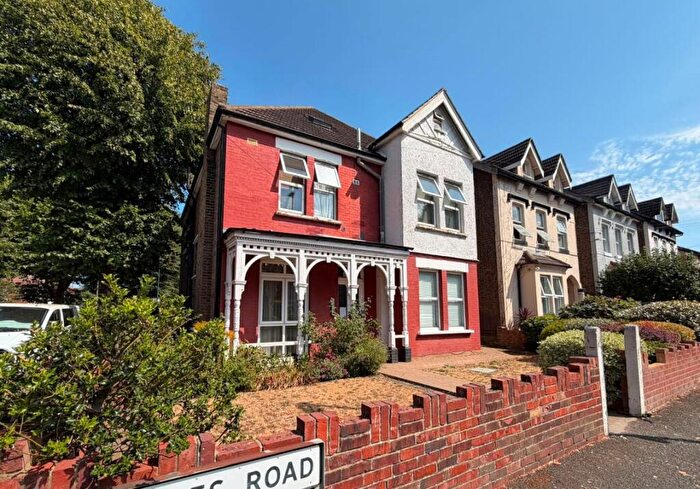 1 Bedroom Flat For Sale In Flat, St. James Road, Sutton, Surrey, SM1
