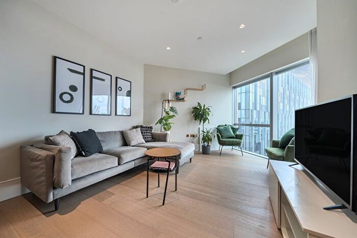 3 Bedroom Flat To Rent In No., Upper Riverside, Cutter Lane, Greenwich Peninsula, SE10