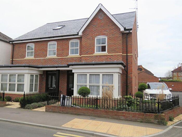 3 Bedroom Semi Detached House To Rent In Station Road, Central Marlow, SL7