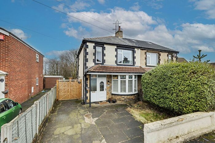 3 Bedroom Semi-Detached House For Sale In Ederoyd Drive, Stanningley, Pudsey, West Yorkshire, LS28