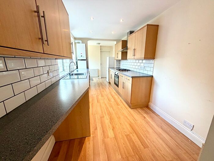 1 Bedroom Maisonette To Rent In Coleridge Road, Ashford, TW15