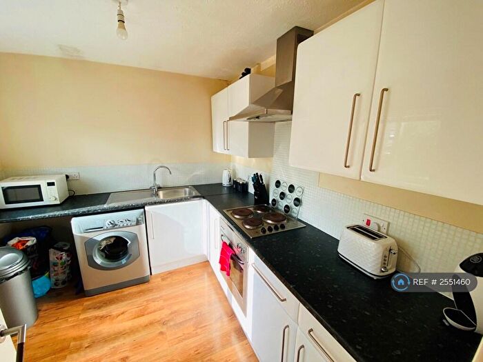 2 Bedroom Flat To Rent In Alvaston, Derby, DE24