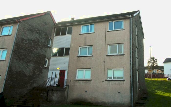 3 Bedroom Flat To Rent In Benview Avenue, Port Glasgow, PA14