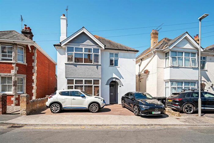 3 Bedroom House For Sale In Springfield Road, Swanage, BH19