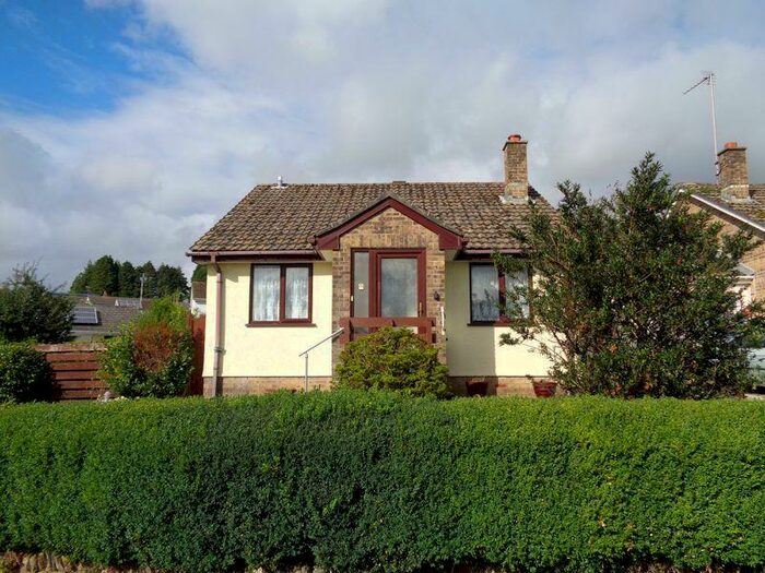 3 Bedroom SemiDetached Bungalow For Sale In Putnam Close, Liskeard, PL14