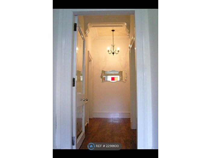 5 Bedroom Flat To Rent In Ashgrove Road, Aberdeen, AB25