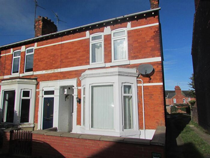 3 Bedroom End Of Terrace House For Sale In Irchester Road, Rushden, NN10