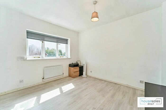 5 Bedroom Detached House For Sale In Keble Grove, Walsall, WS1