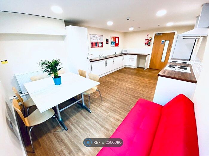 6 Bedroom Flat To Rent In Warwick New Road, Leamington Spa, CV32