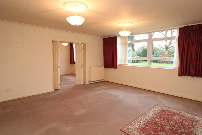 2 Bedroom Apartment To Rent In Woodbourne, B15