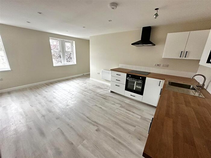 1 Bedroom Flat To Rent In Olton Bridge, Warwick Road, Solihull, B92