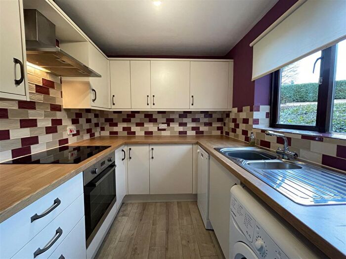 1 Bedroom Property To Rent In Bed Flat, Sandygate, S10