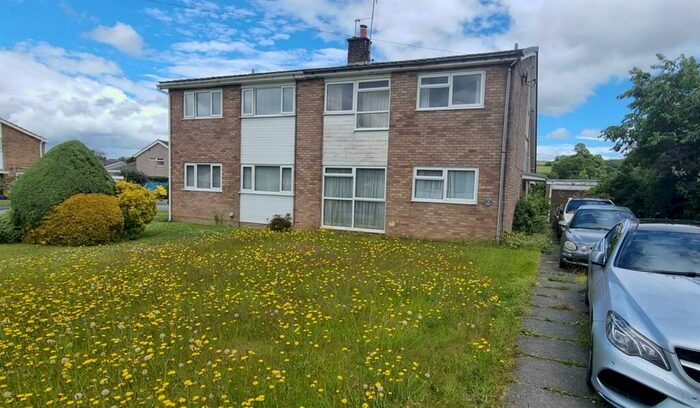 3 Bedroom Detached House For Sale In Llwyn Brith, Llanrwst, LL26