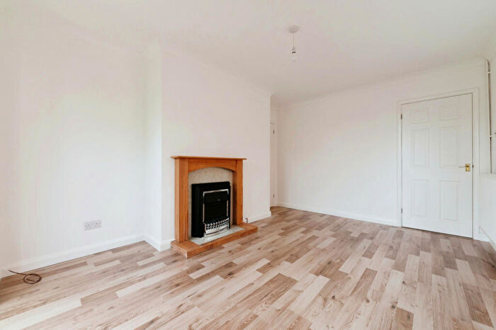 2 Bedroom Detached Bungalow For Sale In Southend Road, Hockley, SS5