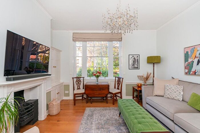 2 Bedroom Flat For Sale In Dowry Square, Hotwells, BS8