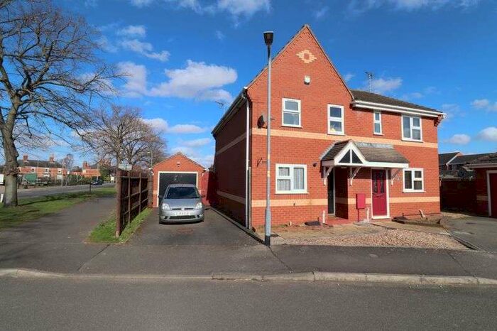 2 Bedroom Semi-Detached House For Sale In Jubilee Close Spalding, PE11