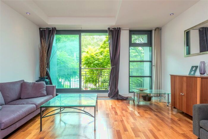 2 Bedroom Maisonette To Rent In The Lexington, - City Road, Old Street, London, EC1Y