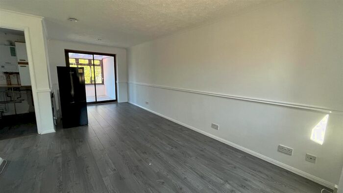 3 Bedroom Semi-Detached House To Rent In Bridgewater Place, Leybourne, West Malling, ME19