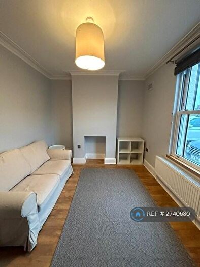 4 Bedroom End Of Terrace House To Rent In Southmead Road, Westbury-On-Trym, Bristol, BS10