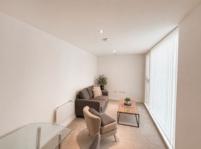 1 Bedroom Flat For Sale In Boundary Lane, Manchester, M15
