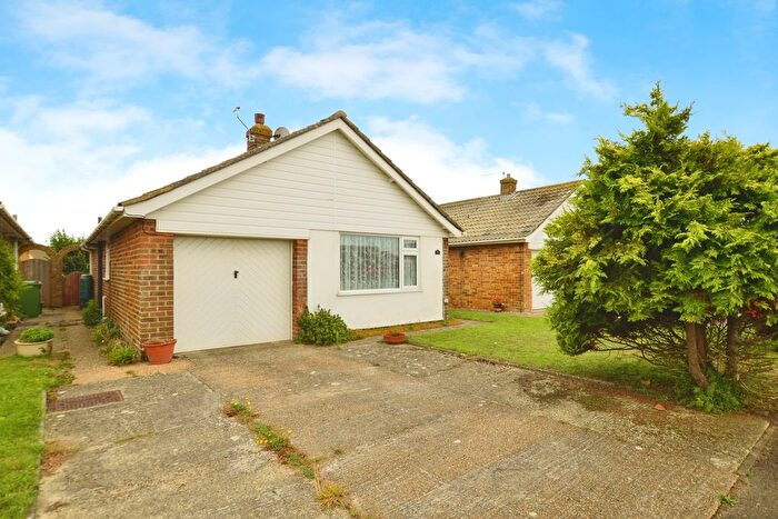2 Bedroom Bungalow For Sale In Brockman Crescent, Dymchurch, Romney Marsh, Kent, TN29