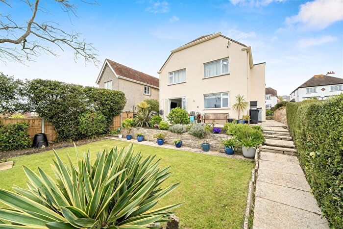 2 Bedroom Flat For Sale In Walrond Road, Swanage, BH19