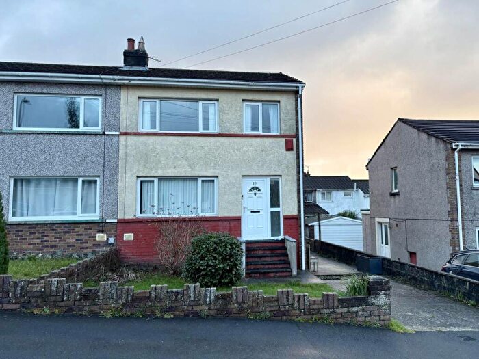 3 Bedroom House To Rent In Caer Efail, Pencoed, CF35