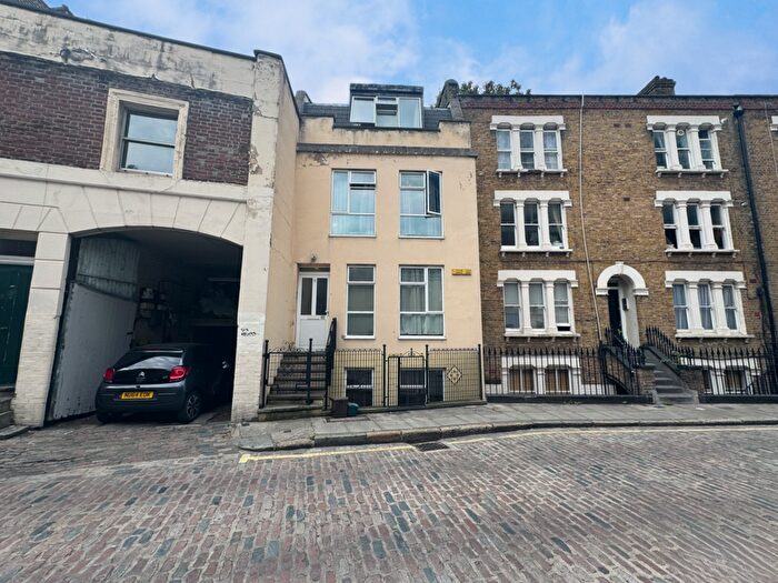 1 Bedroom Flat To Rent In Wicklow Street, London, WC1X