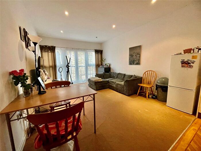 2 Bedroom Flat For Sale In Grimshaw Place, Preston, Lancashire, PR1