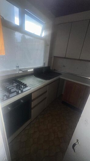 3 Bedroom Semi-Detached House To Rent In Eaton Valley, Luton, LU2