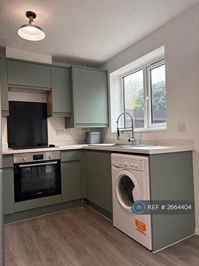 2 Bedroom End Of Terrace House To Rent In Elm Park, Reading, RG30