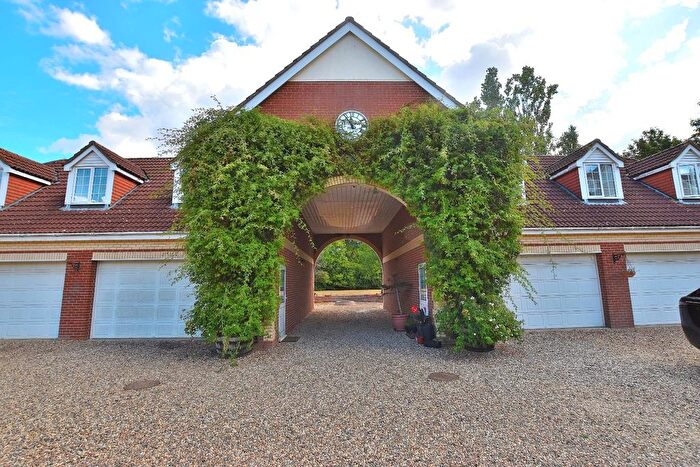 1 Bedroom Flat To Rent In Lubberhedges Lane, Stebbing, Dunmow, CM6