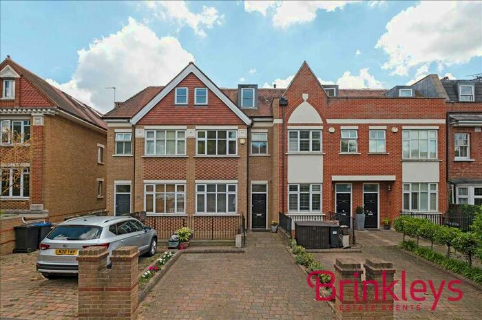 4 Bedroom Town House To Rent In Cottenham Park Road, Cottenham Park, Wimbledon, SW20