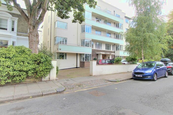 3 Bedroom Flat To Rent In St. Albans Road, London, NW5